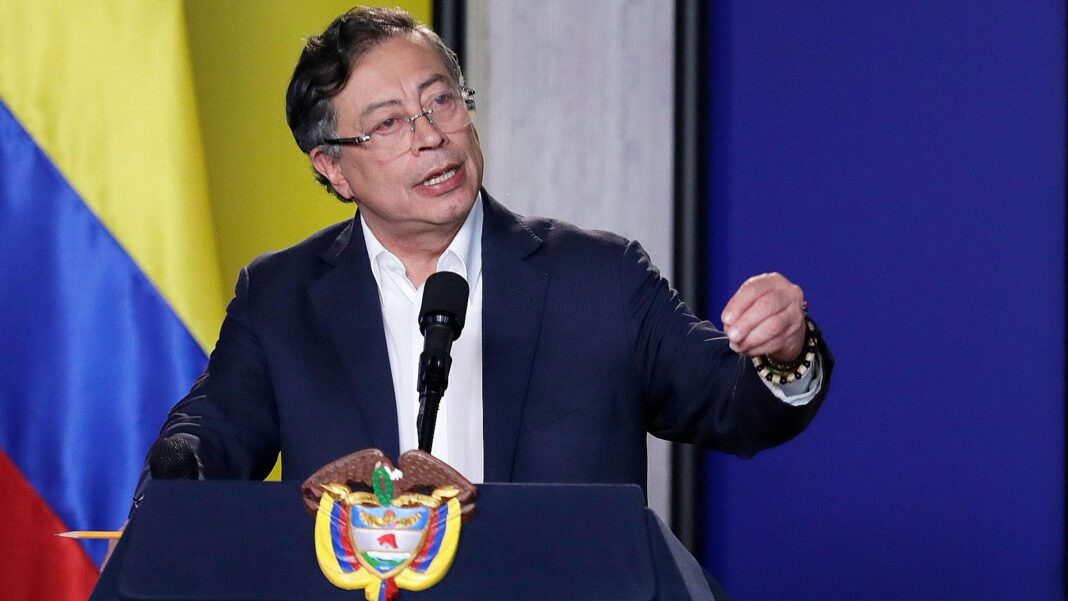 ¿Los millonarios están abandonando Colombia? El debate sobre los impuestos que divide al país ¿Los millonarios están abandonando Colombia? El debate sobre los impuestos que divide al país