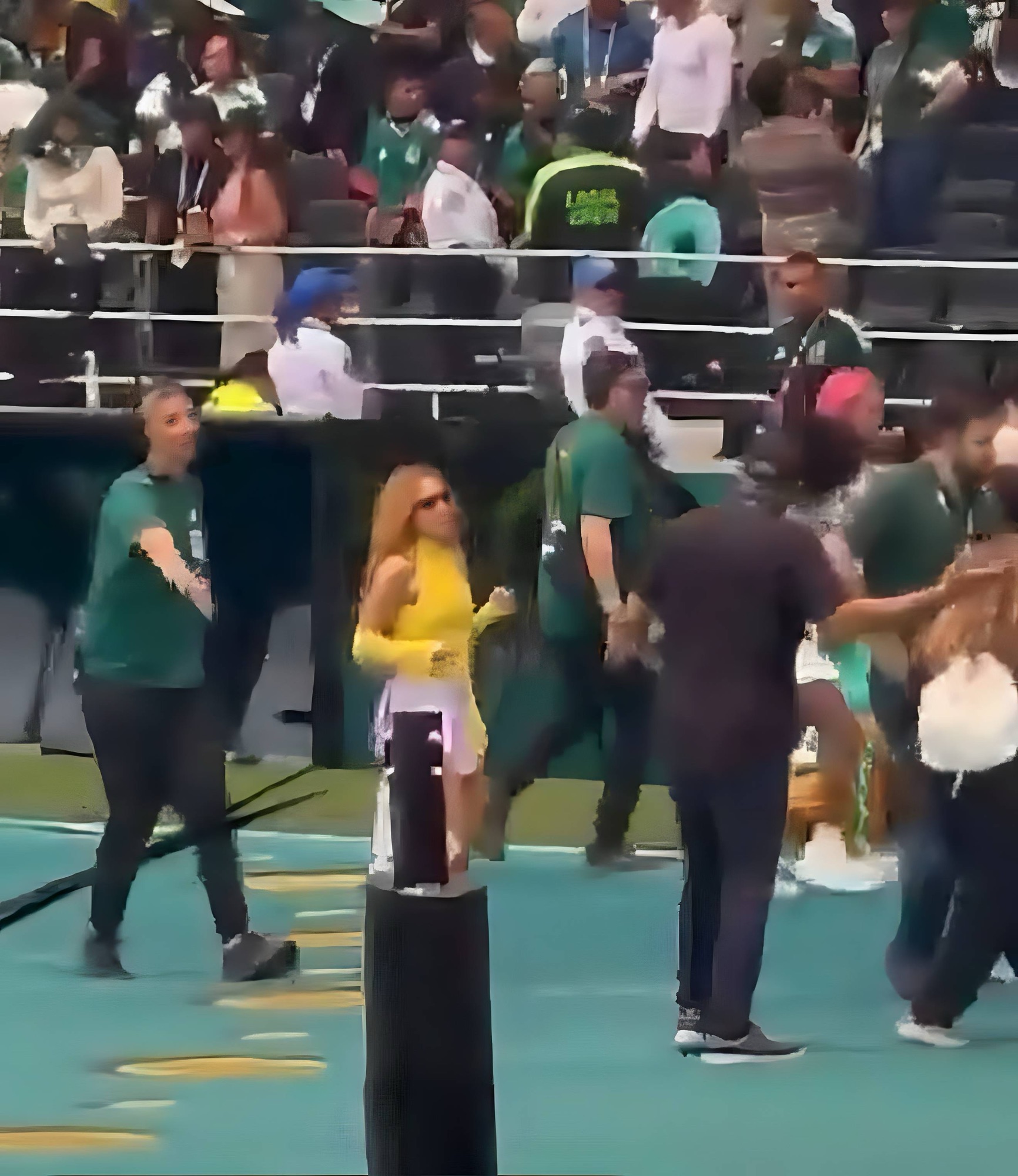 Shakira no quería despedirse del Mundial 2026 y sorprendió bailando merengue en el Estadio Azteca