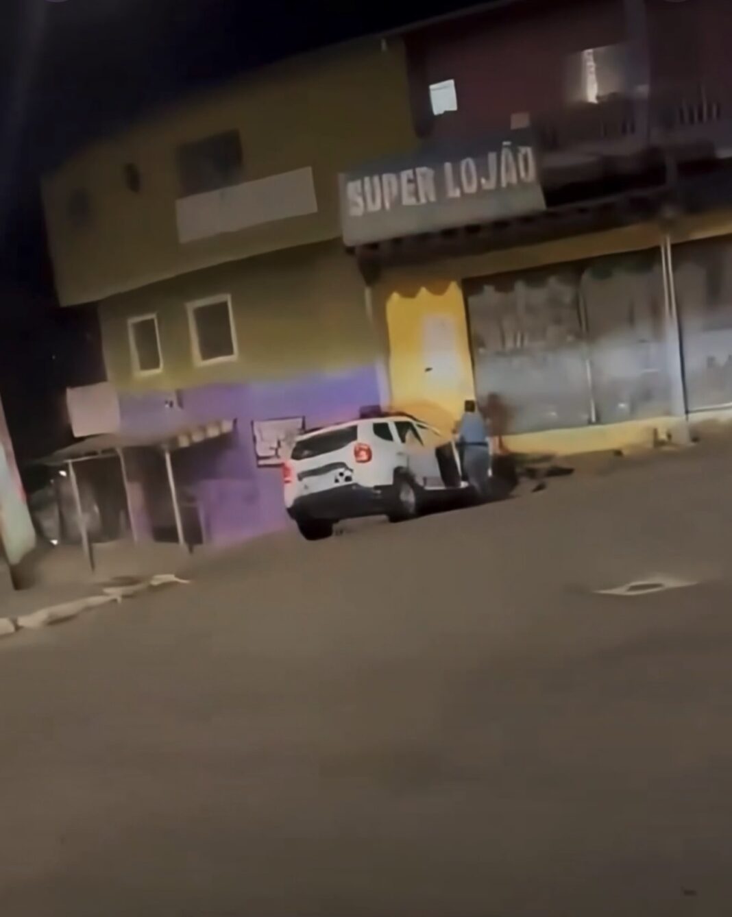 BRASIL | PERSECUCIÓN POLICIAL TERMINA EN TRAGEDIA: DELINCUENTE MUERE TRAS SER IMPACTADO POR PATRULLA BRASIL | PERSECUCIÓN POLICIAL TERMINA EN TRAGEDIA: DELINCUENTE MUERE TRAS SER IMPACTADO POR PATRULLA