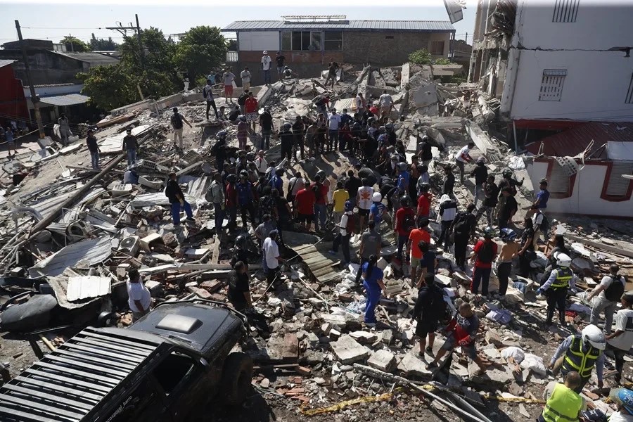 Terremoto en Colombia deja al menos 132 muertos y más de 570 heridos 1 Terremoto en Colombia deja al menos 132 muertos y más de 570 heridos