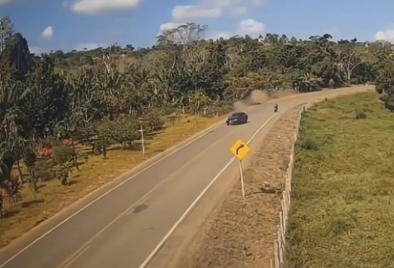 BRASIL | MOTOCICLISTA FALLECIÓ EN GRAVE ACCIDENTE EN BAHÍA